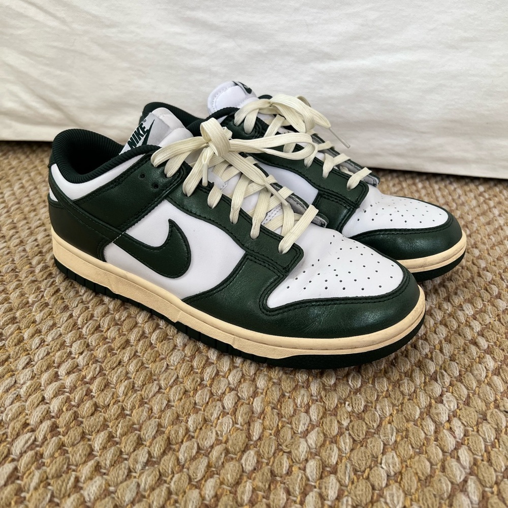 Nike vintage green dunks